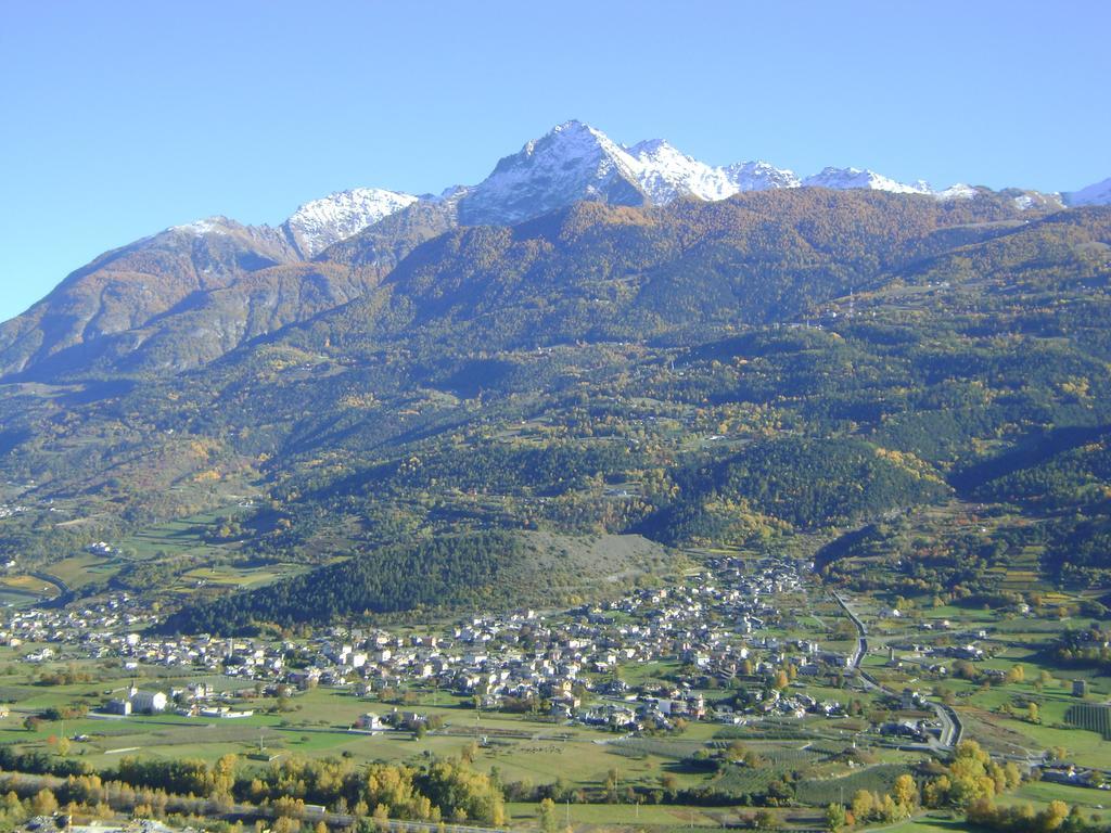 La Maison Nouva 1977 Aosta Bagian luar foto