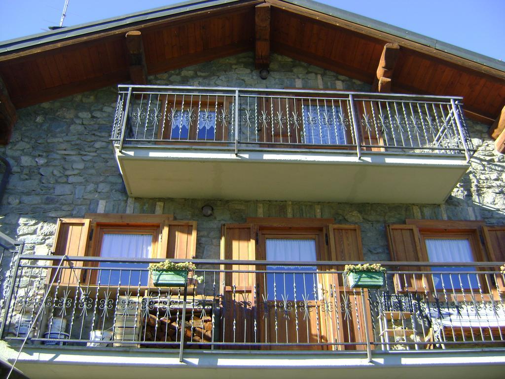 La Maison Nouva 1977 Aosta Bagian luar foto