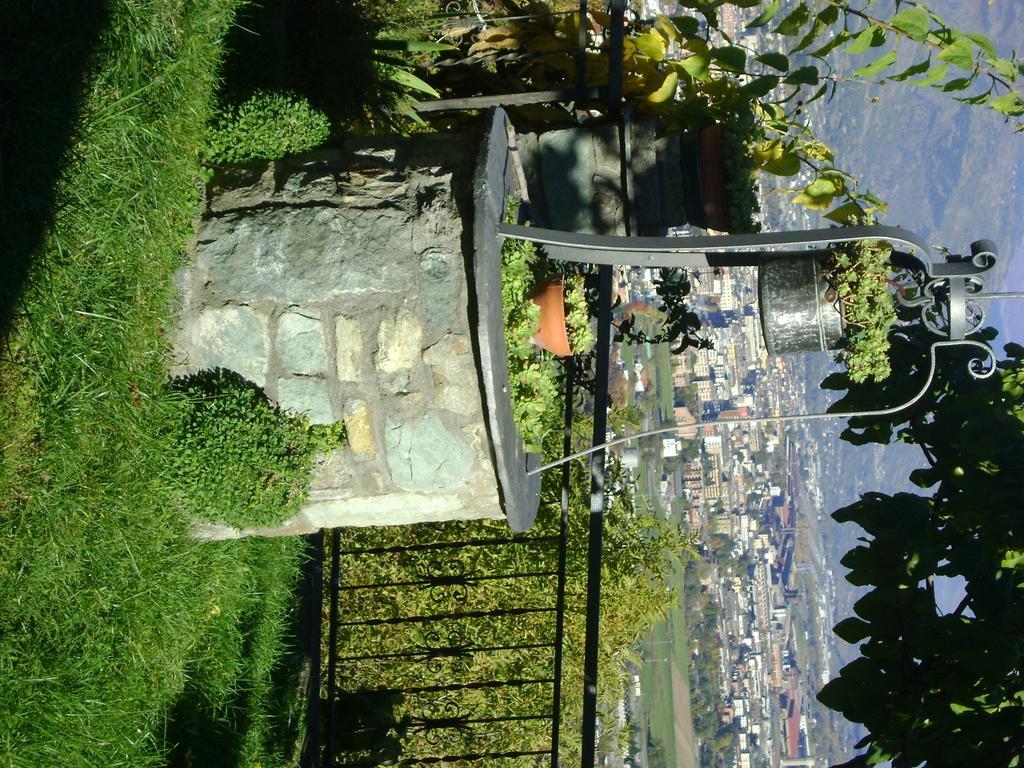 La Maison Nouva 1977 Aosta Bagian luar foto